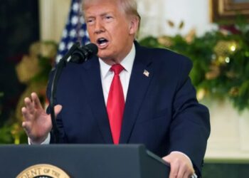 Trump says $1,776 ‘warrior dividends’ were made possible partly by tariff revenue, which still lags $100 billion behind what the White House expected