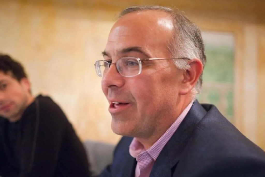 NY Times forced to issue statement after columnist spotted in new Epstein photos