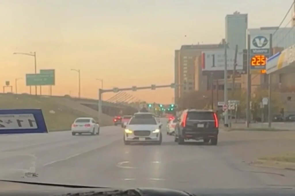 Waymo Spotted Driving Wrong Way Down Busy Street