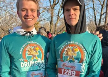 ‘He’s Still My Brother’: Meet the Identical Twins on Opposite Sides of the Political Divide