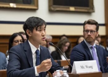 Meta’s 28-year-old billionaire prodigy says the next Bill Gates will be a 13-year-old who is ‘vibe coding’ right now