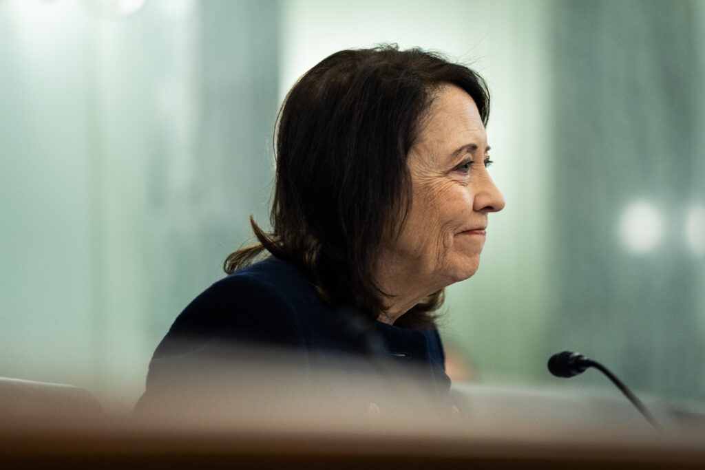 Maria Cantwell blitzes college football’s nonprofit status