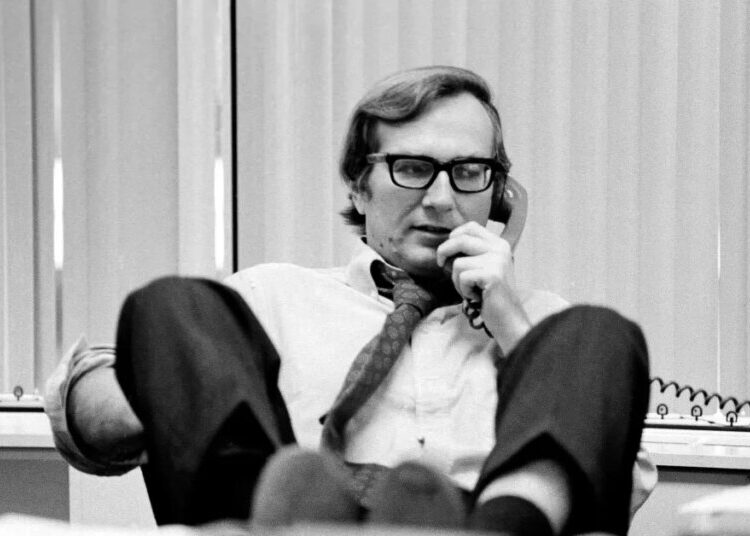 Seymour Hersh Reflects on a Career of Exposing Government Secrets in Cover-Up