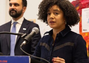 Top advisor to Zohran Mamdani resigns over antisemitic old tweets despite now being married to a Jewish man and having Jewish children