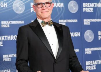 Roblox CEO David Baszucki says the best career advice he’s ever been given is to outright ignore the advice of others