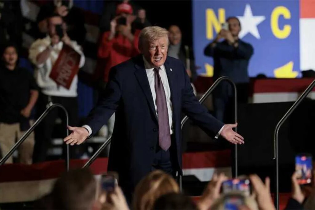 ‘This is strange’: Trump fans baffled by puny turnout at North Carolina rally