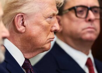 ‘The bully is becoming a lame duck’: Ex-Trump loyalist goes scorched earth on president