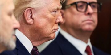 ‘The bully is becoming a lame duck’: Ex-Trump loyalist goes scorched earth on president