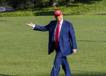 Trump team triples bonus to $3,000 for migrants who self-deport