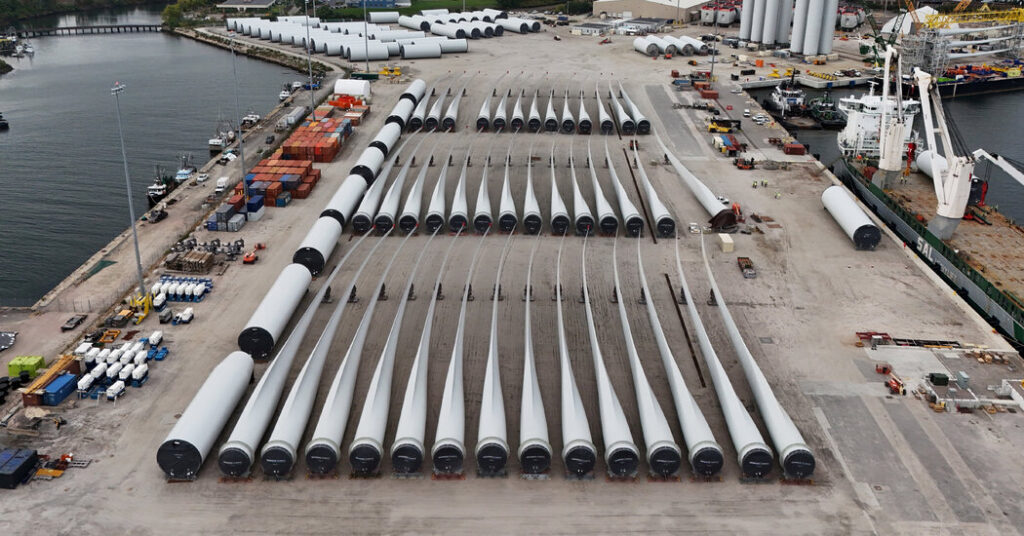 Trump Halts 5 Wind Farms Off the East Coast