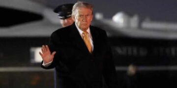 ‘Deeply embarrassing’ Trump letter ‘raises all sort of questions’: Morning Joe hosts