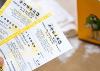 Financial experts warn future winner of the $1.7 billion Powerball: Don’t make these common money mistakes