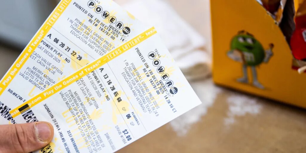 Financial experts warn future winner of the $1.7 billion Powerball: Don’t make these common money mistakes