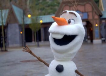 Disney’s Robot Olaf Is a Straight Up Nightmare