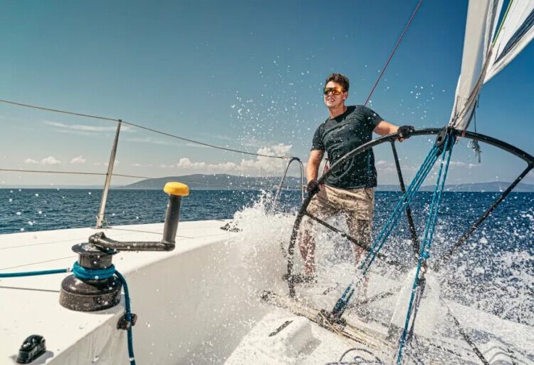 He promised investors 10% gains. Now, he’s accused of using their money for sailing excursions in an alleged Ponzi scheme