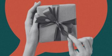 The 2 Words to Say When You Get a Gift You Don’t Like