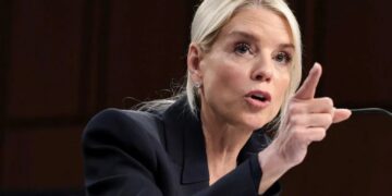 ‘You dope!’ DOJ insults critic’s intelligence in snippy retort to Epstein question