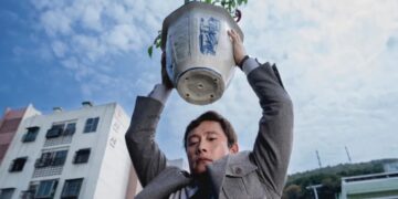 No Other Choice Fails to Capture the Downsides of Downsizing