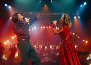 Song Sung Blue Is a Crowdpleaser in the Best Way