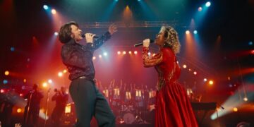 Song Sung Blue Is a Crowdpleaser in the Best Way