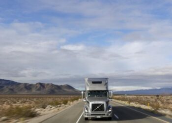 Indian truckers sue California’s DMV for revoking their licenses
