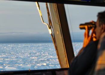 The World Has Laws About Land and Sea, But Not About Ice