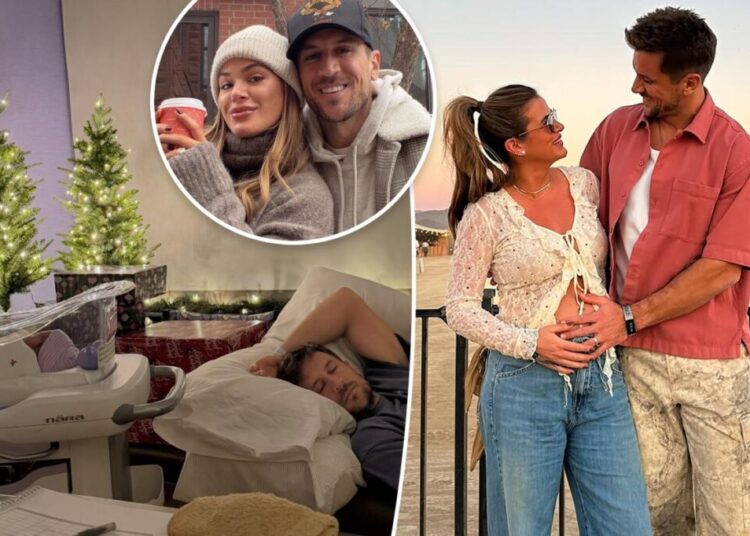 ‘Bachelorette’ alums JoJo Fletcher and Jordan Rodgers welcome their first baby