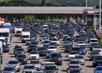 An electric car mandate crashes into reality