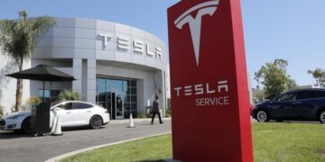 Tesla Model 3 sedans face federal safety probe over hidden emergency releases