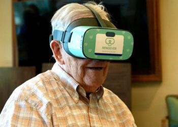 Seniors relive their days of wanderlust and thrill-seeking with virtual reality. ‘It’s about all the memories that it brings back’