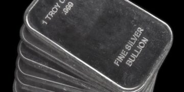 Silver prices continue soaring as debt fears and geopolitical tensions send precious metals to fresh record highs