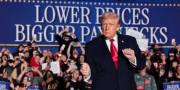 ‘That’s Trump’s economy’: Dem senator torches admin as unemployment hits four-year high