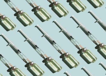 People Jabbing Themselves With Black Market “GLP-3” Drugs