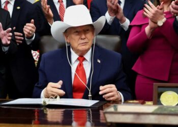 Right-leaning podcaster tells GOP to ‘kiss 2028 goodbye’ due Trump admin incompetence