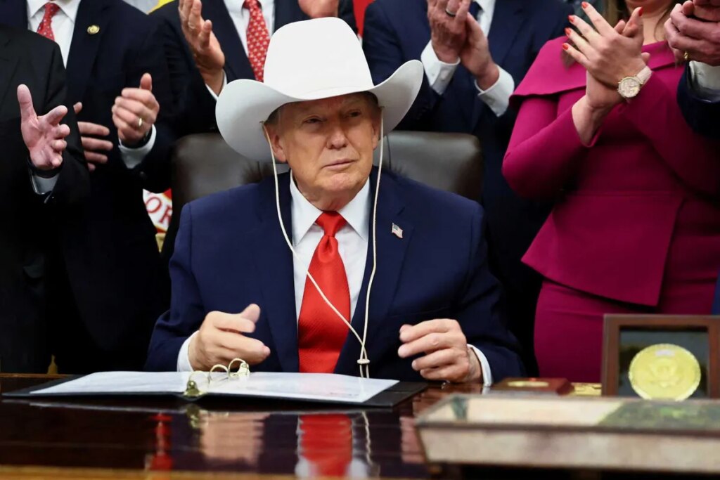 Right-leaning podcaster tells GOP to ‘kiss 2028 goodbye’ due Trump admin incompetence