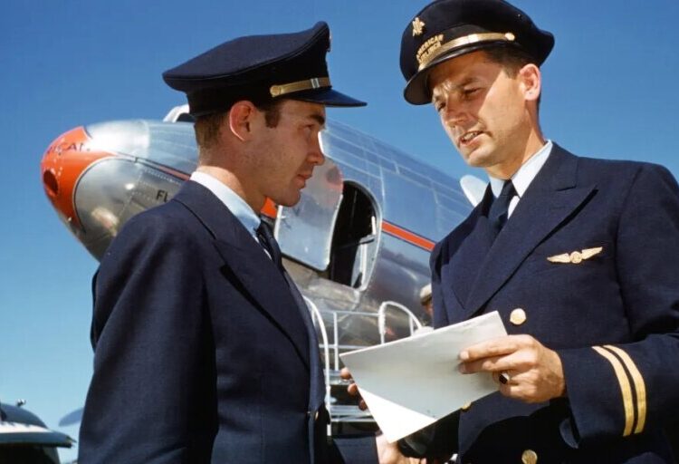 American Airlines pilot’s pay stub shows surprisingly ‘elite money,’ with $458,000 in year-to-date compensation