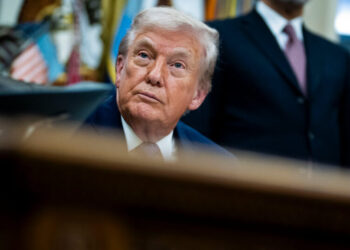 White House Shrugs Off Rise in Unemployment Rate