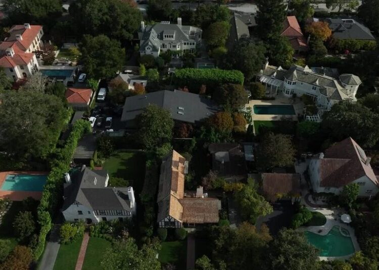 Palo Alto Confronts Billionaires Over Their Housing Compounds