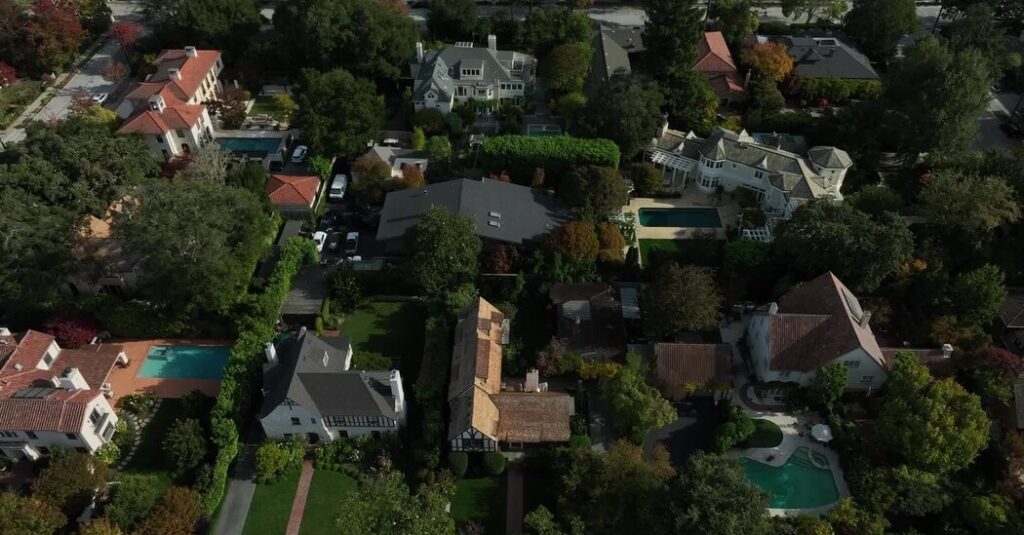 Palo Alto Confronts Billionaires Over Their Housing Compounds