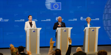 Europe to Lend $105 Billion to Ukraine, Without Touching Russian Funds