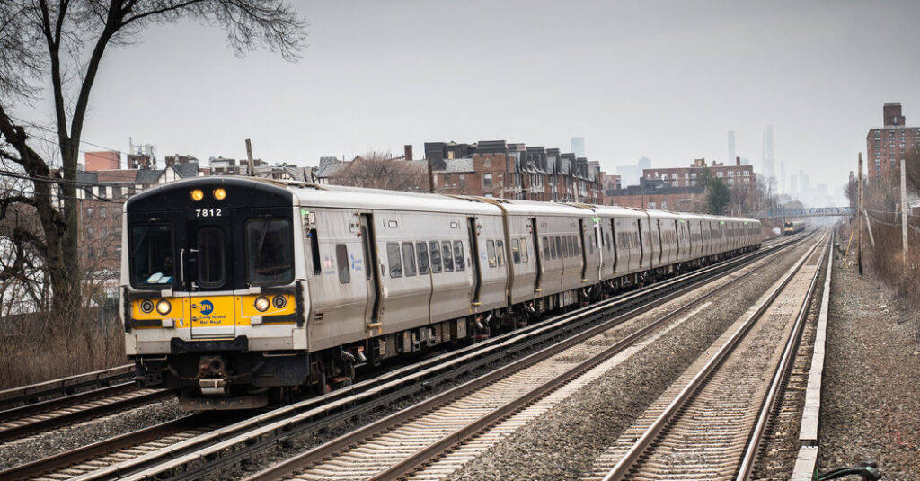 New York Commuters to Be Fined for ‘Repeatedly’ Activating Tickets Late