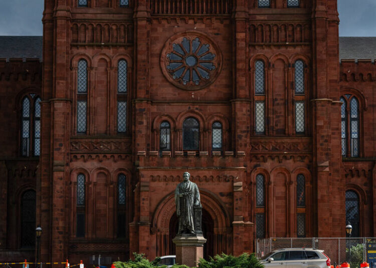 White House Chides Smithsonian for Delayed Turnover of Records on Programming