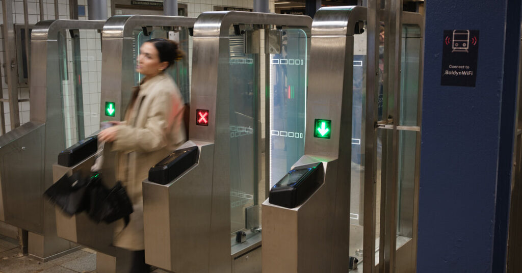 Bumpy Rollout for New Gates Meant to Stop Subway Fare Evasion