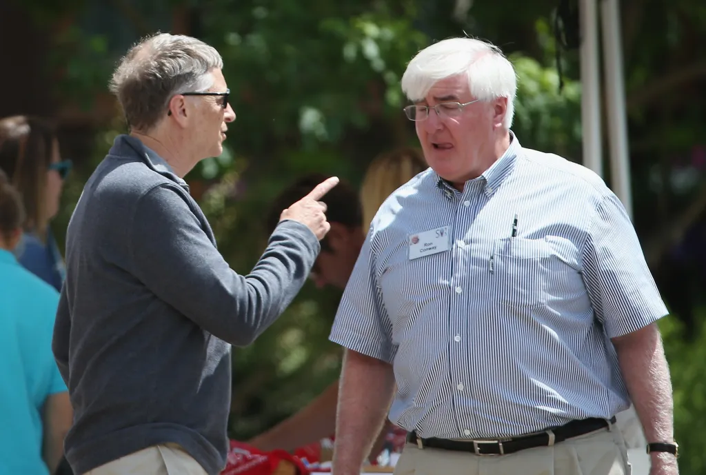 Bill Gates speaking with Ron Conway at the Allen & Company Sun Valley Conference.