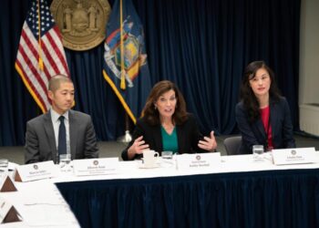 Michael Goodwin: ‘Obedient’ NY Gov. Kathy Hochul lacking in confidence to lead and passes the buck on big decisions