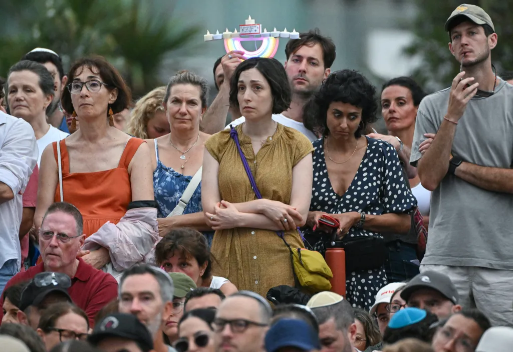 Mourners attend the vigil a week after the terrorists attack at Bondi Beach.