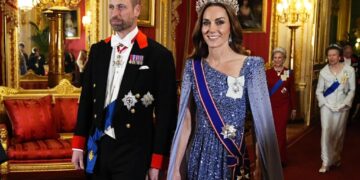 Kate Middleton stuns in her biggest tiara yet at Windsor banquet