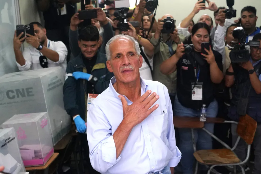 Honduras presidential candidate of the National Party Nasry Asfura gestures as he casts his vote in Tegucigalpa on Nov. 30, 2025.