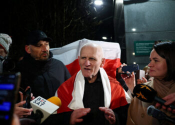 Freed From a Belarus Prison, a Nobel Peace Laureate Experiences ‘Oxygen Intoxication’