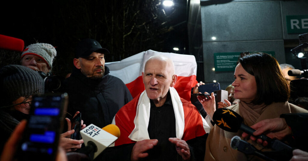 Freed From a Belarus Prison, a Nobel Peace Laureate Experiences ‘Oxygen Intoxication’